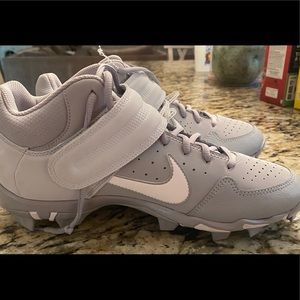 Nike Alpha Huarache Varsity Mid Keystone